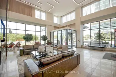 Condo Apartment in Mississauga