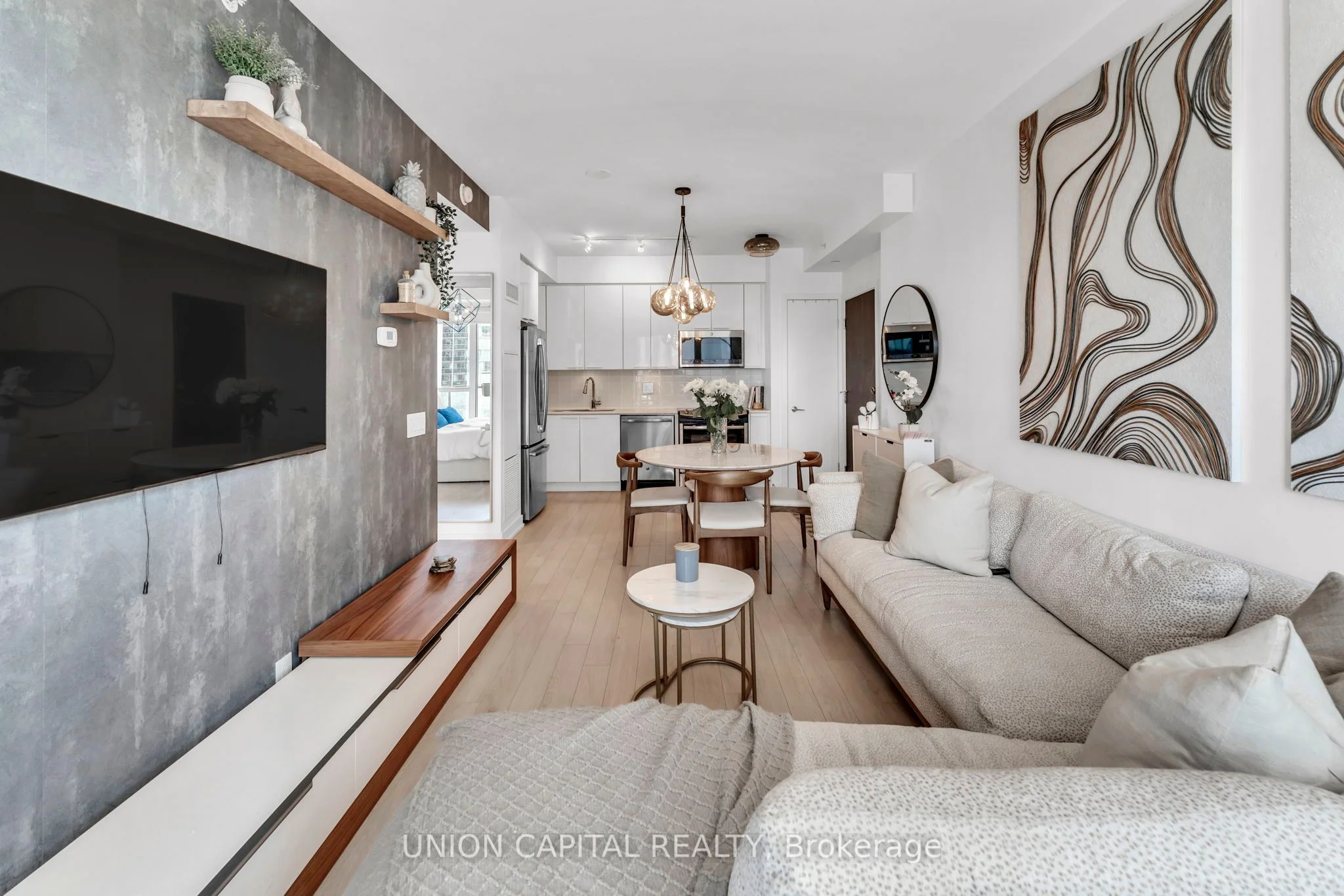 10 Park Lawn Road 1305, Toronto W06, ON M8Y 3H8