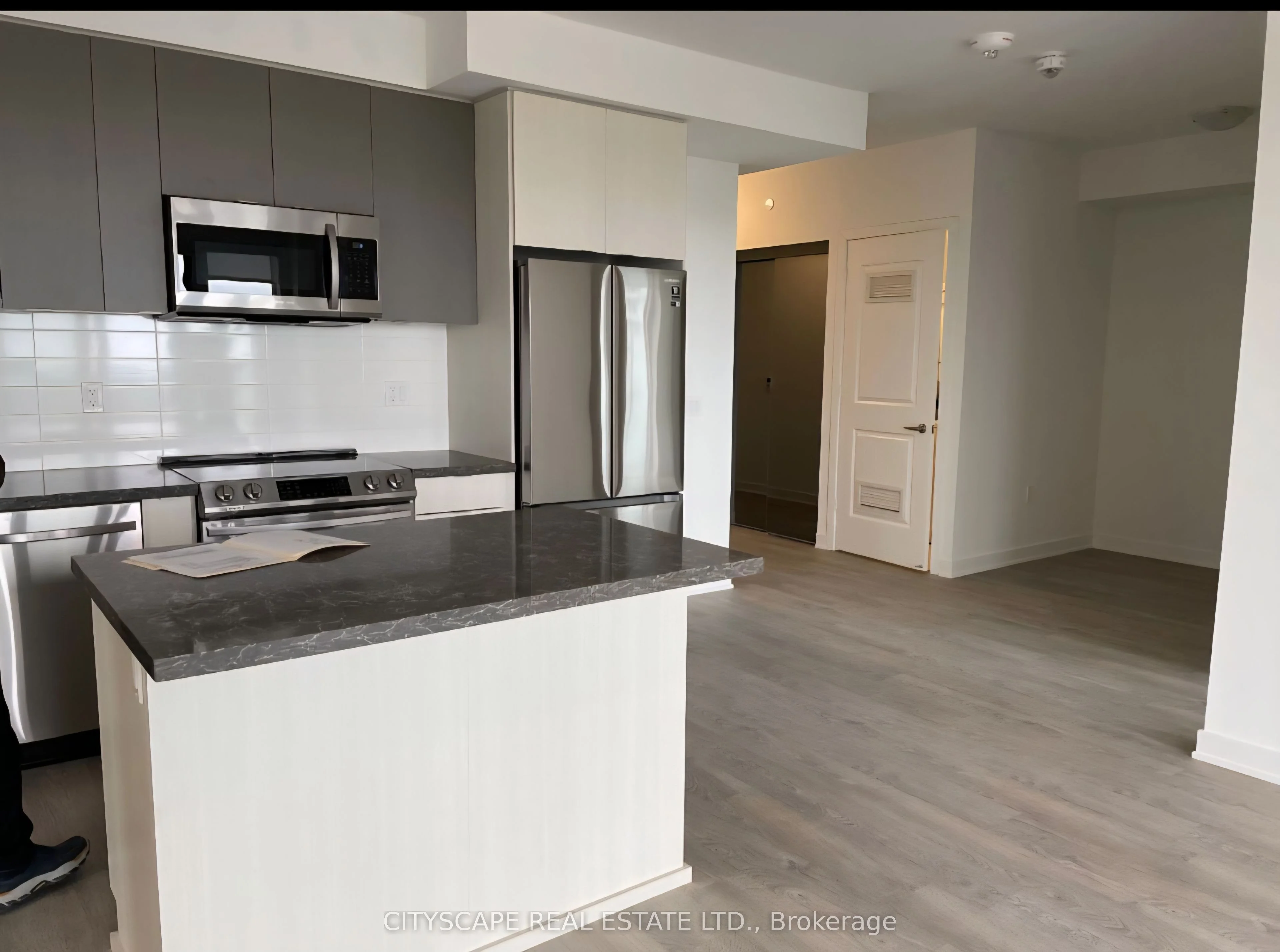 4655 Metcalfe Avenue 1507, Mississauga, ON L5M 0Z7