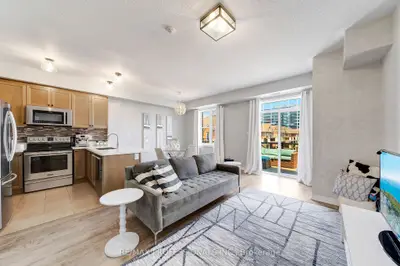 Condo Townhouse in Oakville