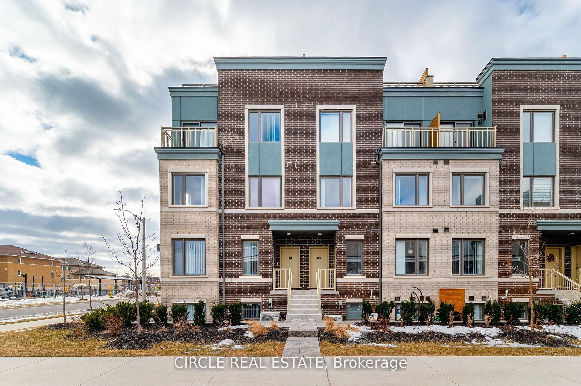 10 Lloyd Janes Lane S 194, Toronto W06, ON M8V 2C7