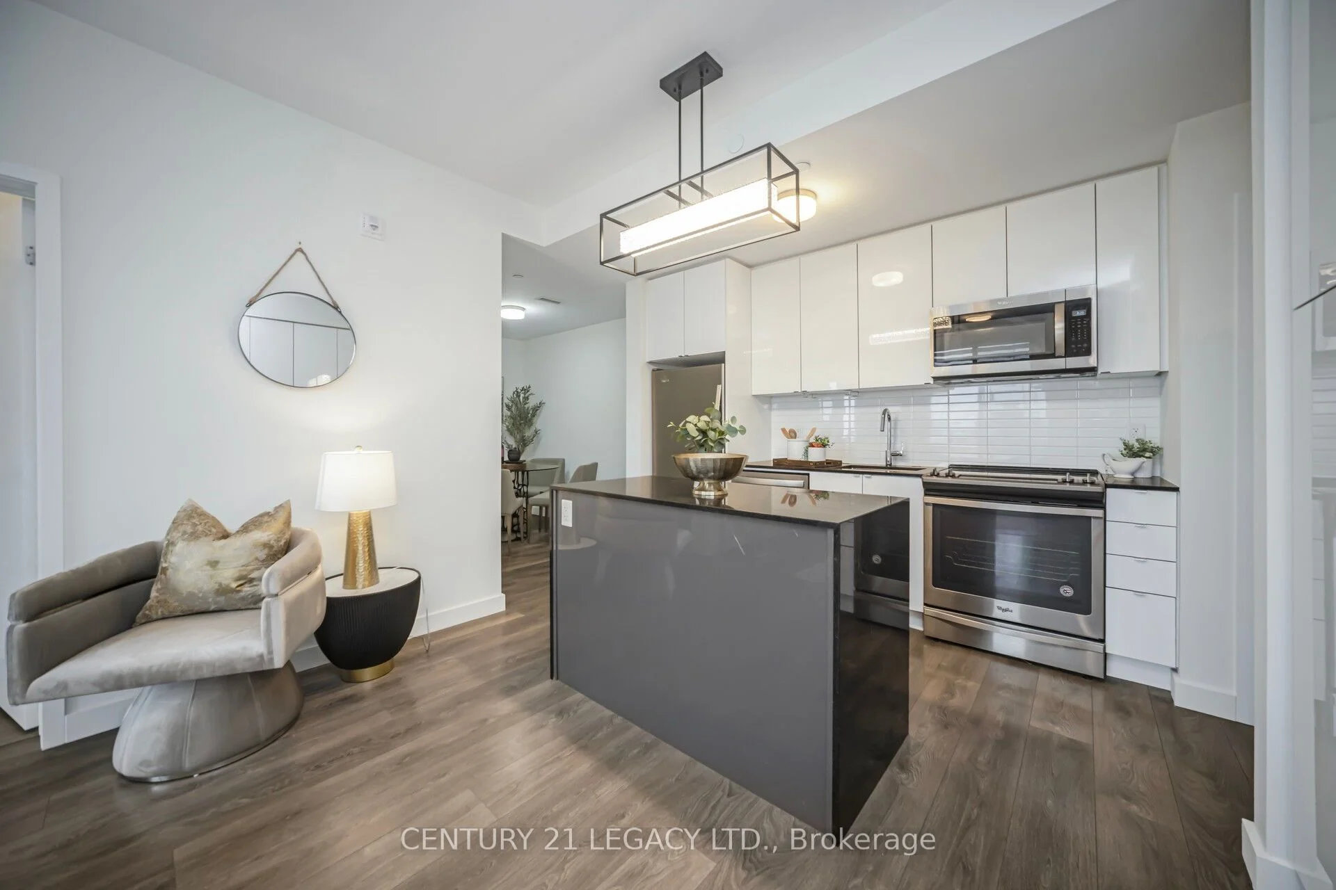 Condo Apartment in Oakville