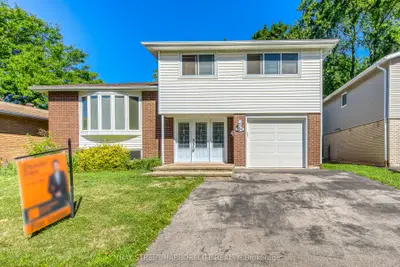 Detached in Burlington