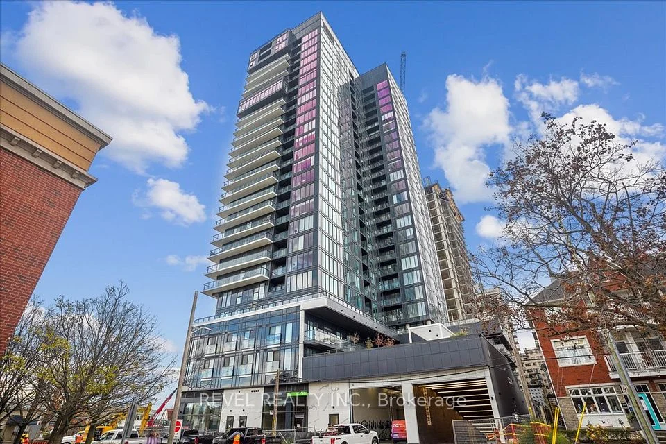 370 Martha Street 1910, Burlington, ON L7R 2P7