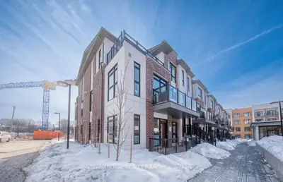 Condo Townhouse in Toronto