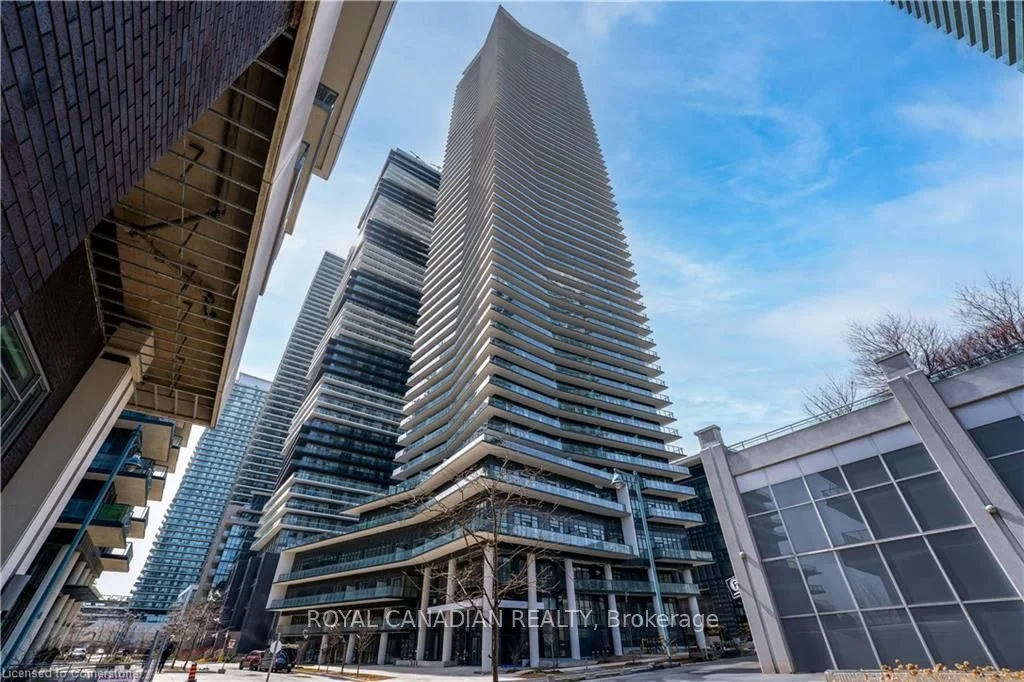 38 Annie Craig Drive 4901, Toronto W06, ON M8V 0G9