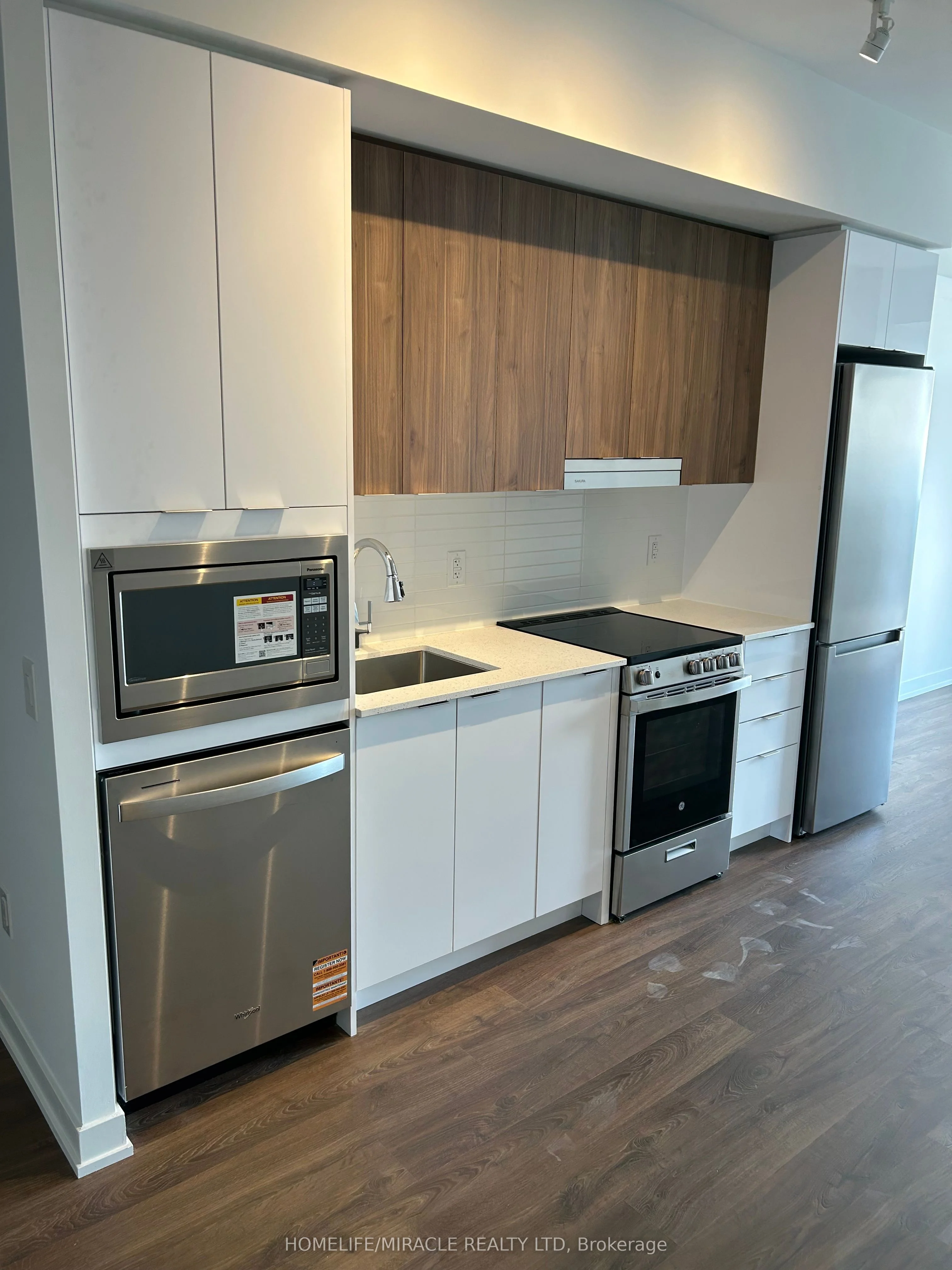 5105 Hurontario Street 1901, Mississauga, On L4z 0c9
