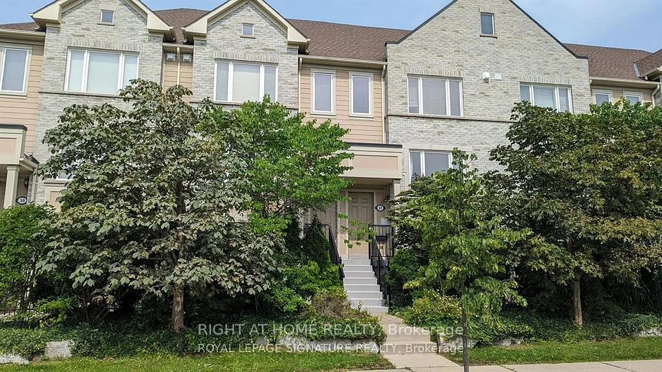 4869 Half Moon Grove 27, Mississauga, ON L5M 8C8