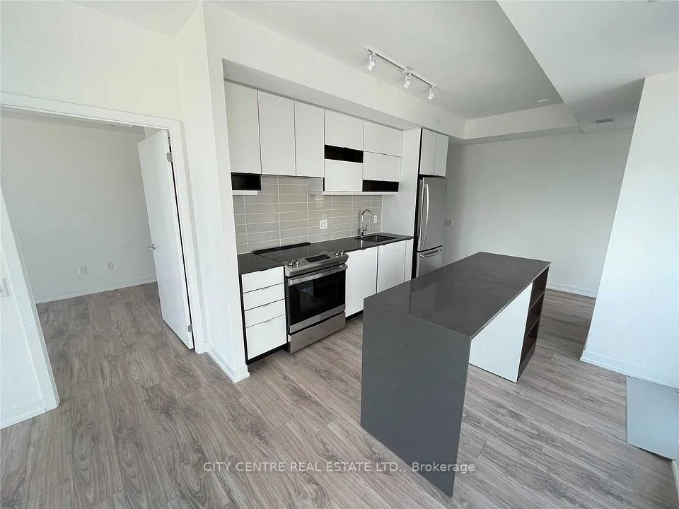 4065 Confederation Parkway 808, Mississauga, ON L5B 0L4