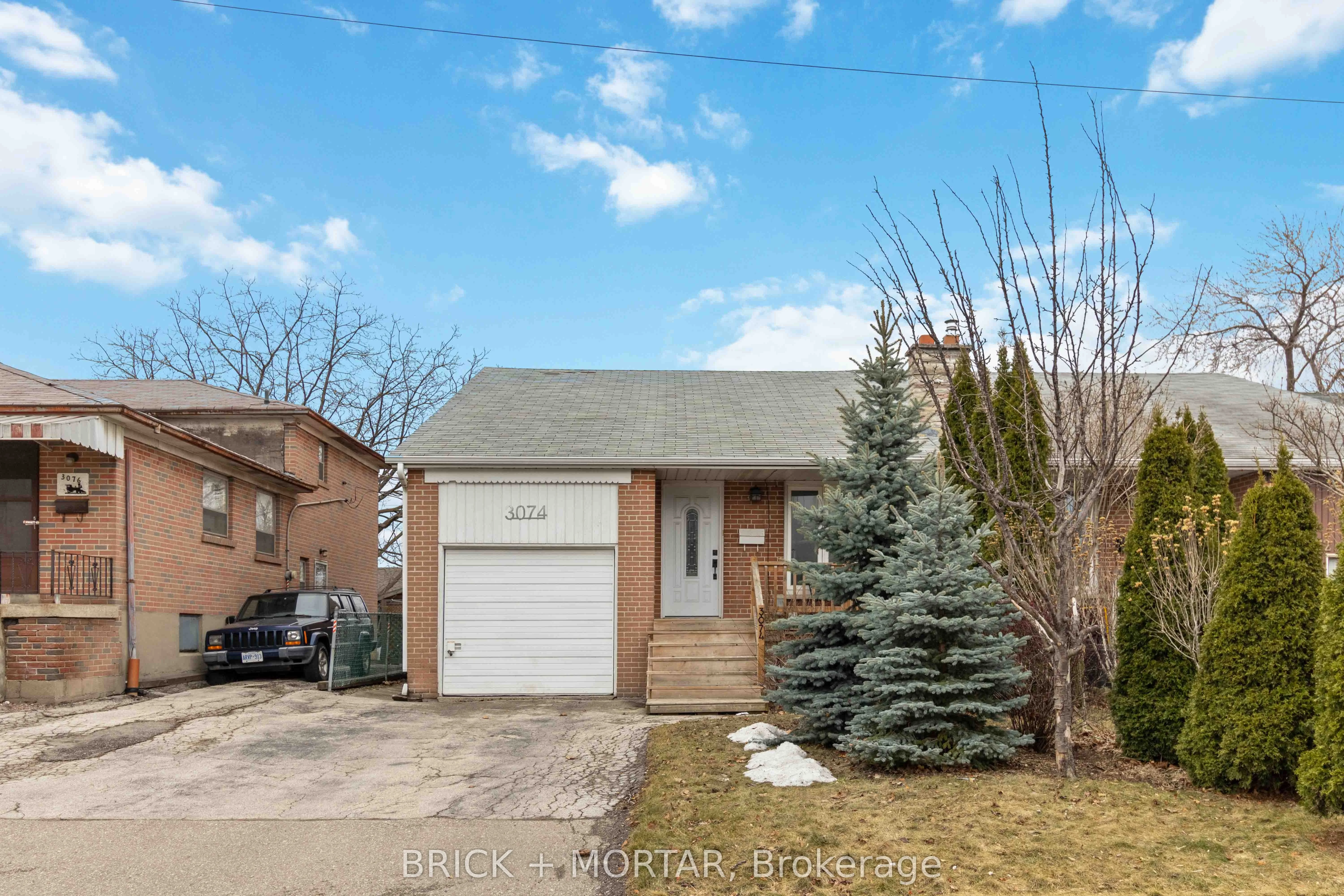 Semi-Detached in Mississauga