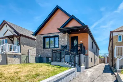 Detached in Toronto