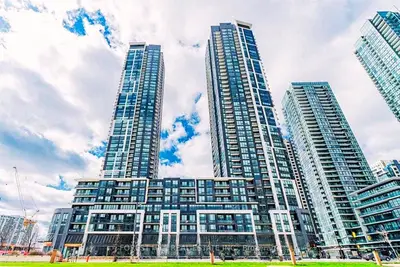 Condo Apartment in Mississauga