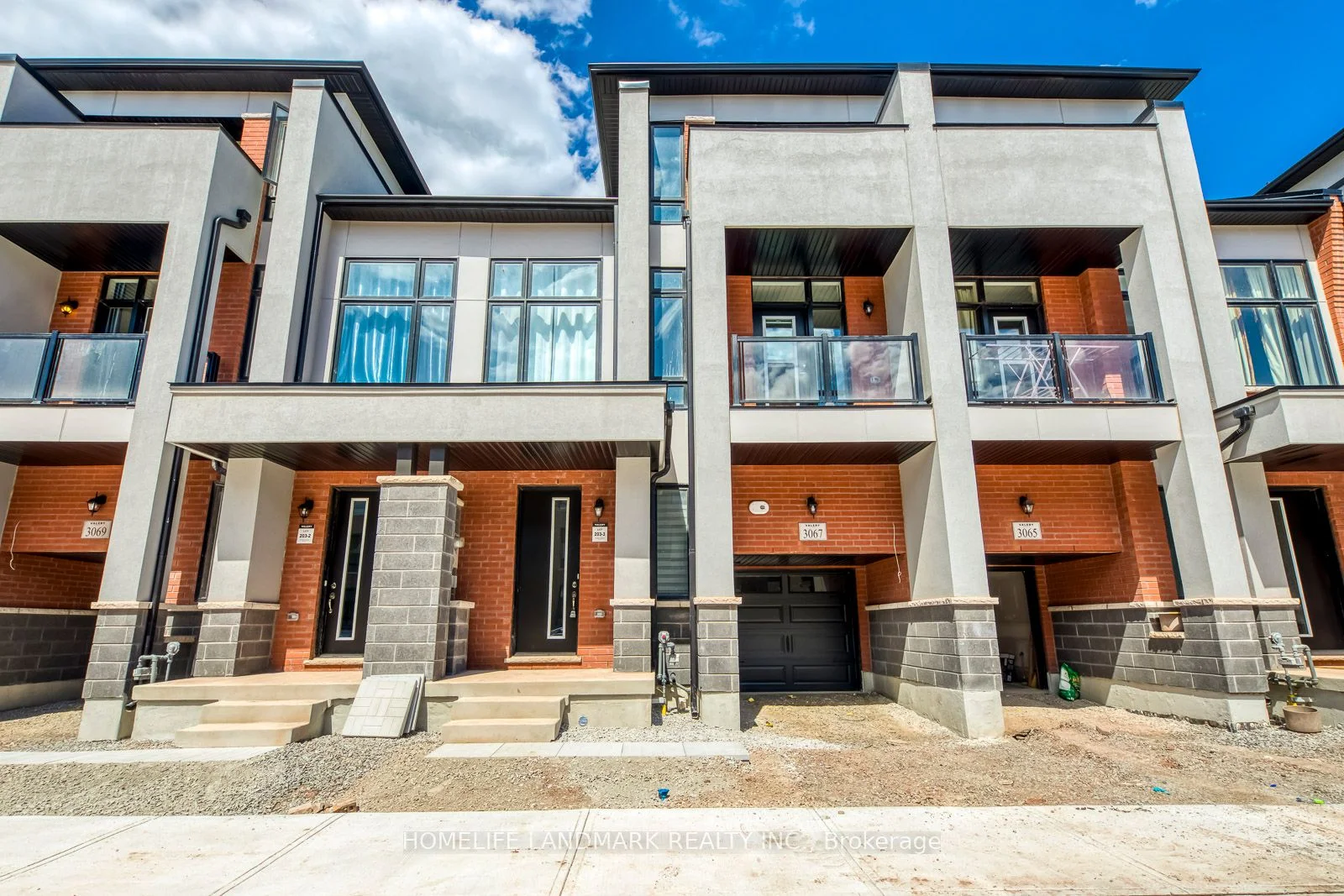 3067 Perkins Way, Oakville, ON L6H 7Z3