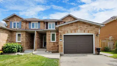 Semi-Detached in Oakville