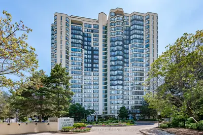 Condo Apartment in Mississauga