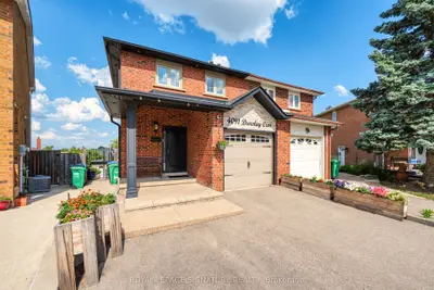 Semi-Detached in Mississauga