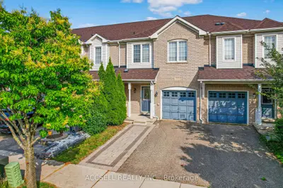 Att/Row/Townhouse in Mississauga