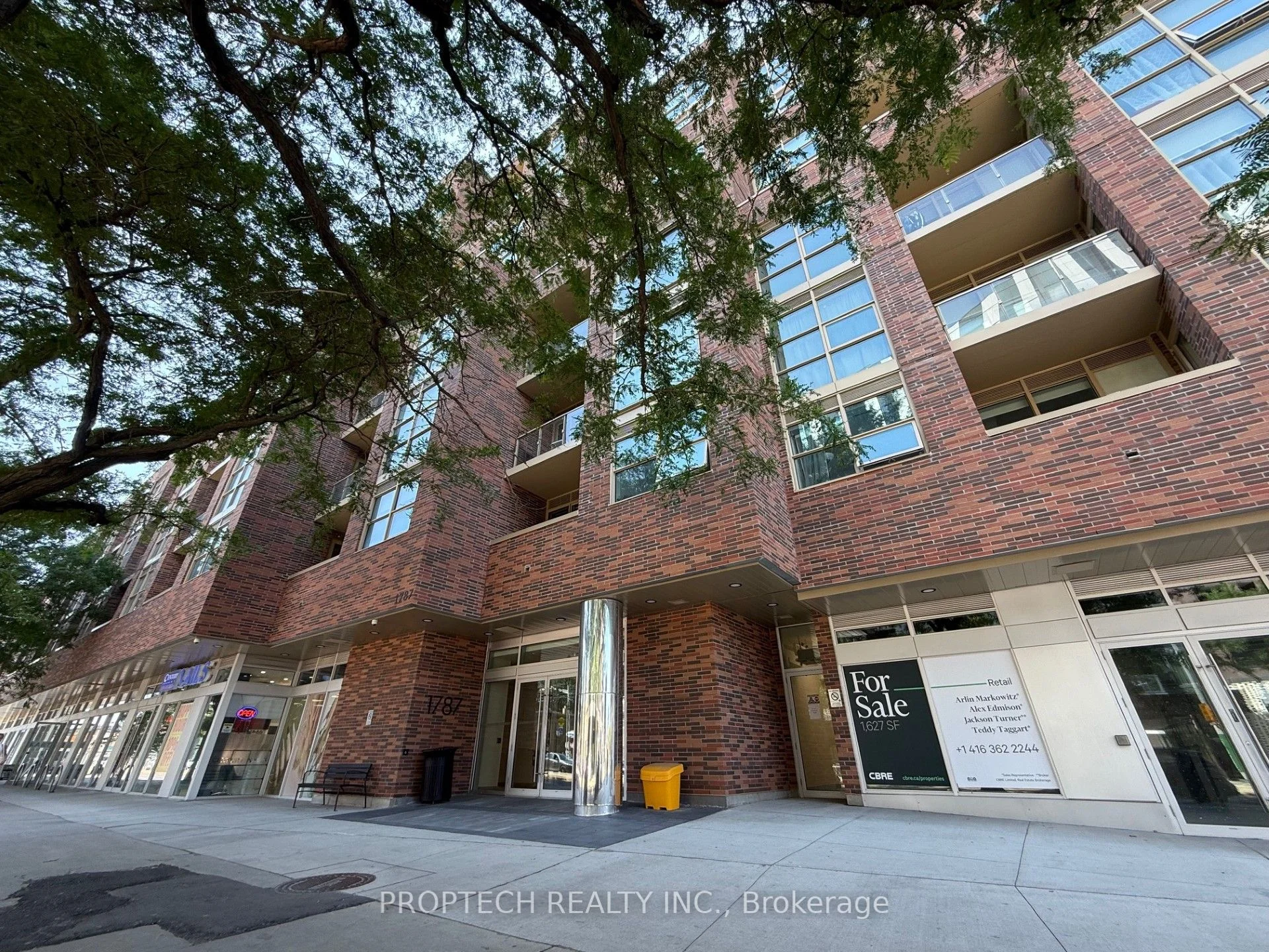 1787 St Clair Avenue W 221, Toronto W03, ON M6N 1J6