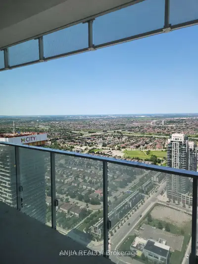 Condo Apartment in Mississauga