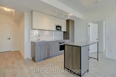 Condo Apartment in Mississauga
