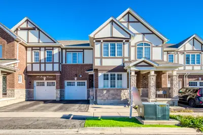 Att/Row/Townhouse in Milton