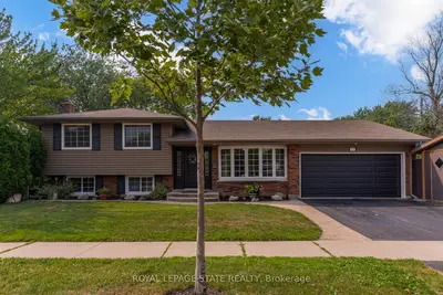 Detached in Burlington