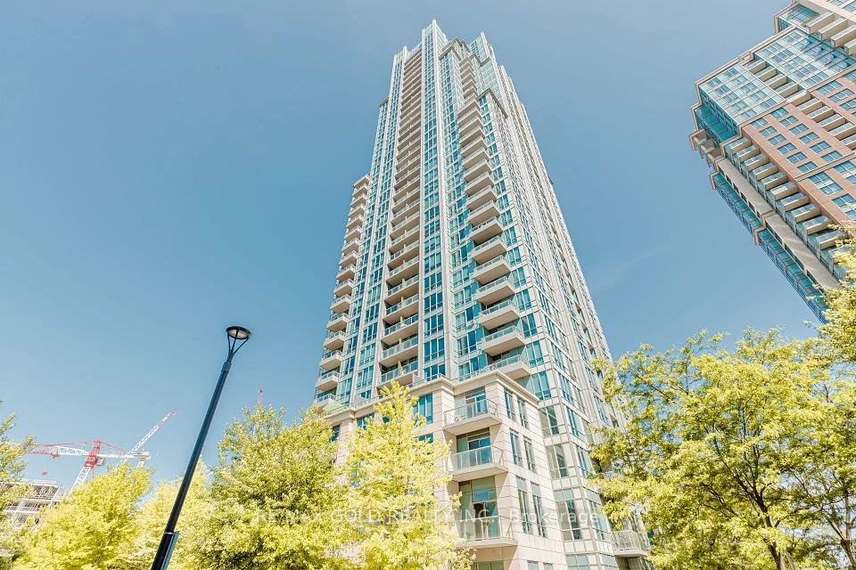 15 Viking Lane 1103, Toronto W08, ON M9B 0A4