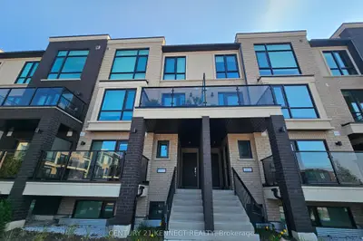 Condo Townhouse in Brampton
