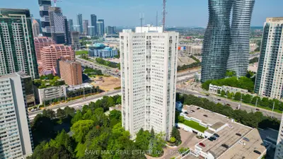Condo Apartment in Mississauga