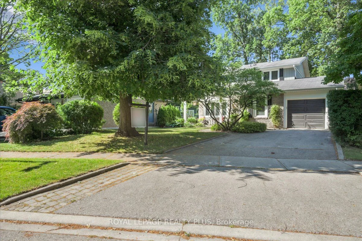 3413 Autumnleaf Crescent, Mississauga, ON L5L 1K6