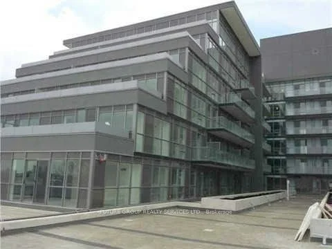 15 James Finlay Way 719, Toronto W05, ON M3M 0B3
