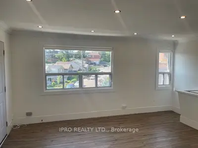 Triplex in Toronto