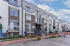 3058 Sixth Line 307, Oakville, ON L6M 1P8