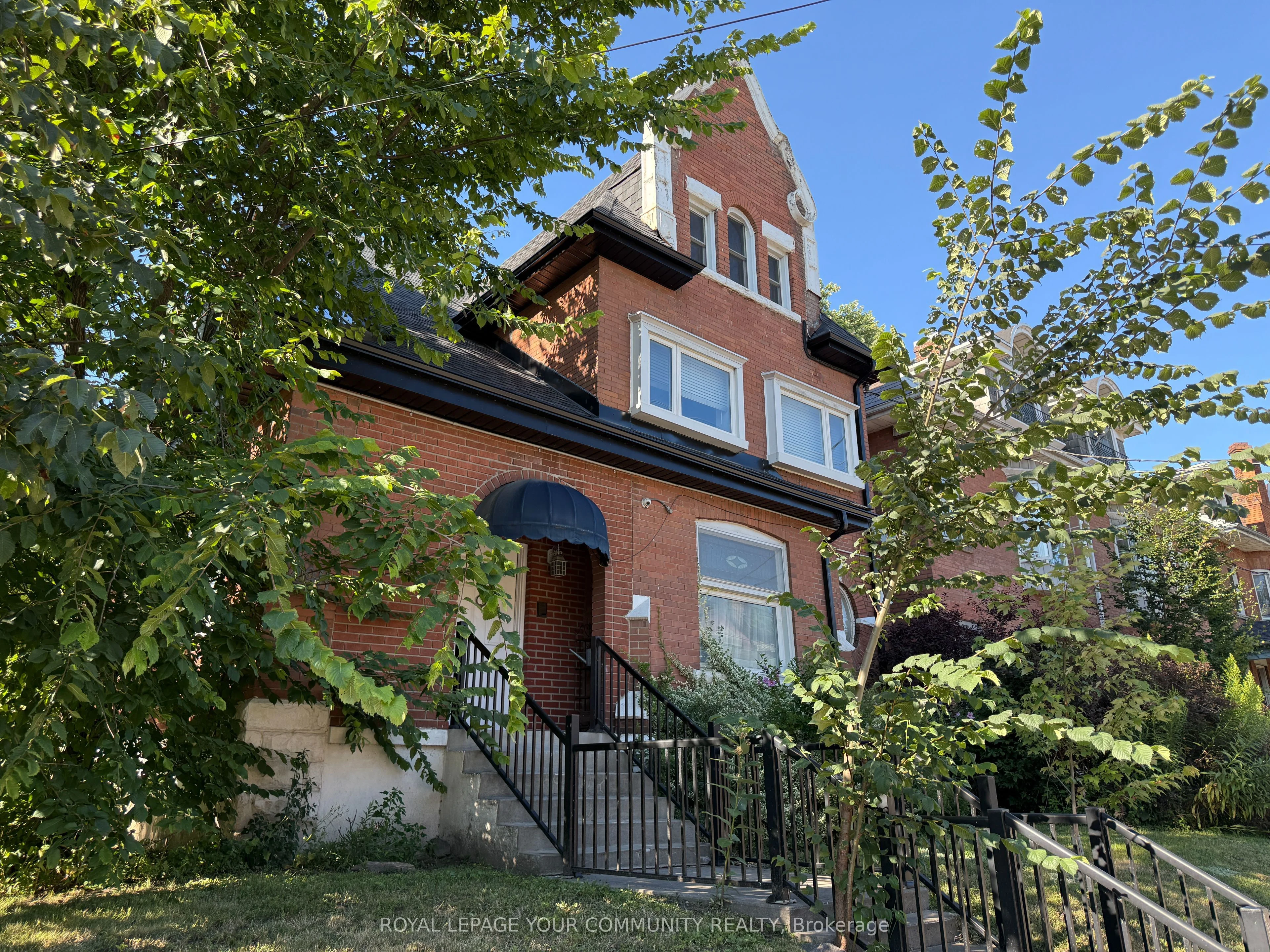 1498 King Street W, Toronto W01, ON M6K 1J3