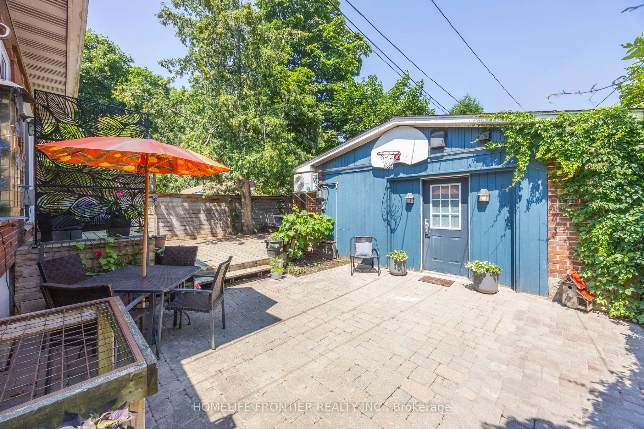 94 Church Street Garden Suite, Toronto W04, ON M9N 1N3
