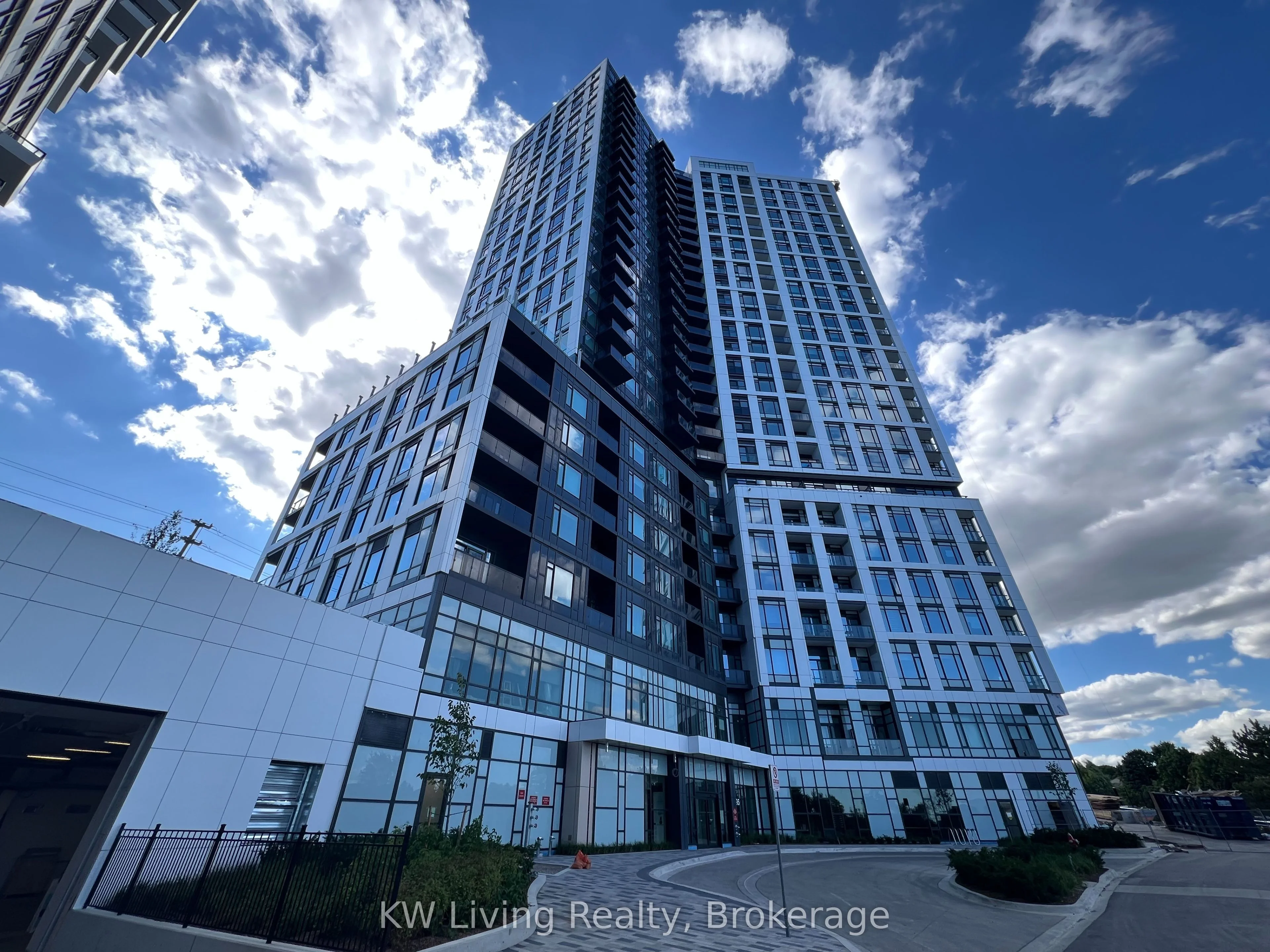 2495 Eglinton Avenue W 1509, Mississauga, ON L5M 2V8