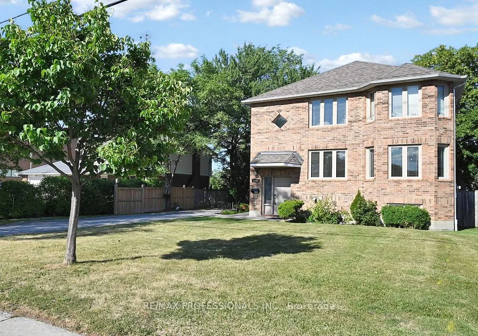 2451 Islington Avenue, Toronto W10, ON M9W 3X9