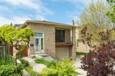 Detached in Brampton