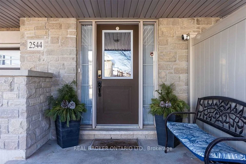 2544 Grand Oak Trail, Oakville, On L6m 0r8