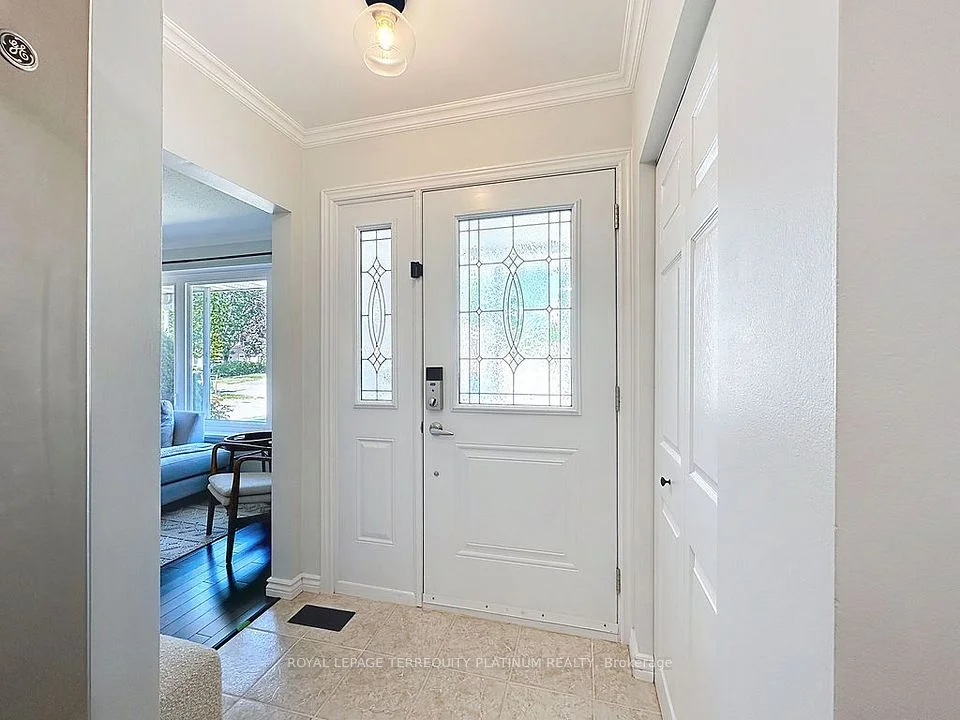 2456 Padstow Crescent, Mississauga, ON L5J 2G4