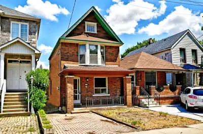 Detached in Toronto