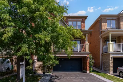 Detached in Brampton
