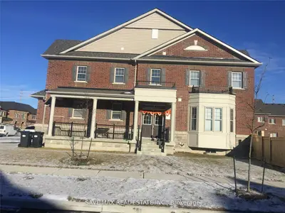 Att/Row/Townhouse in Caledon
