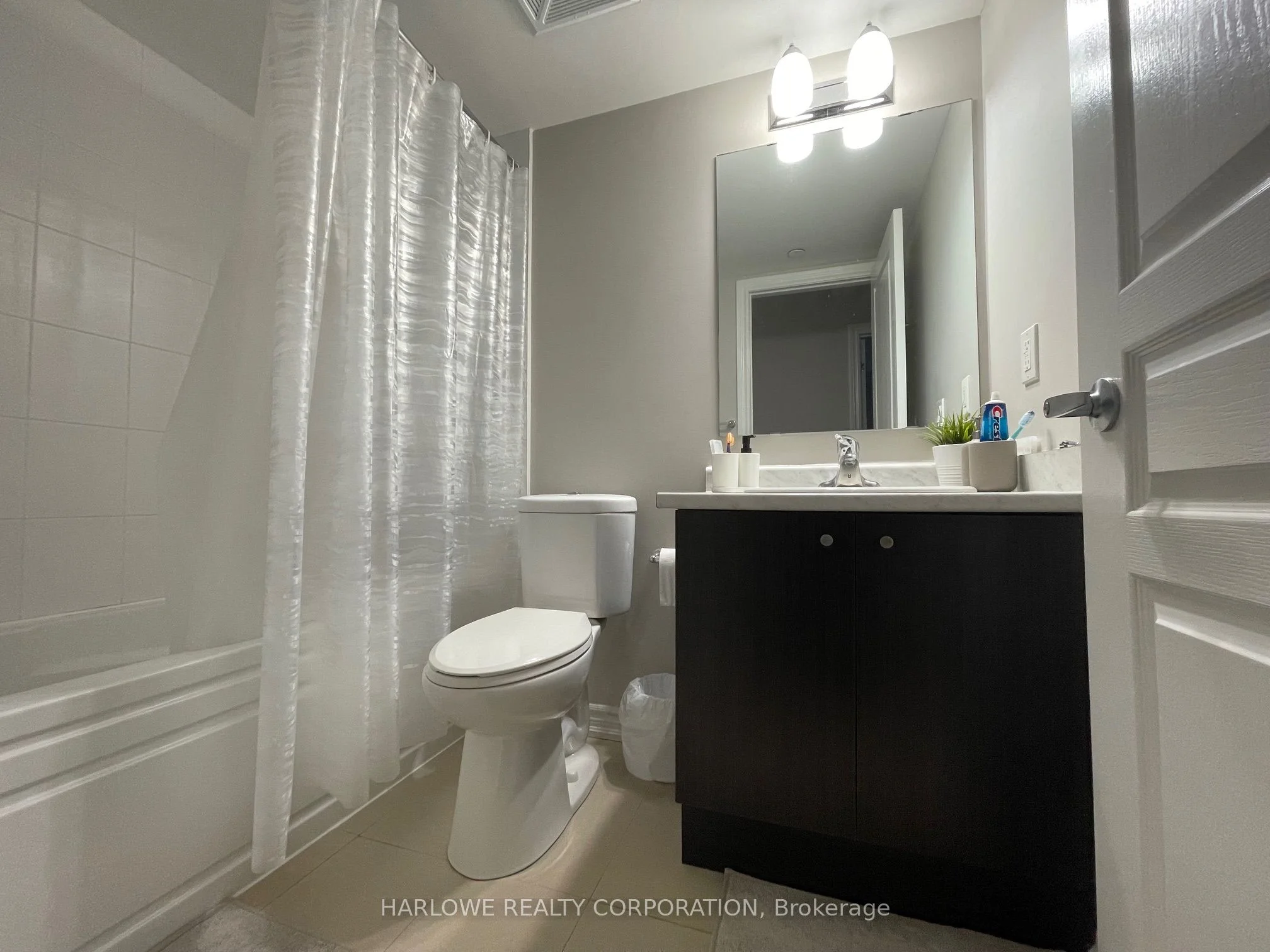 125 Long Branch Avenue 7, Toronto W06, ON M8W 0A9