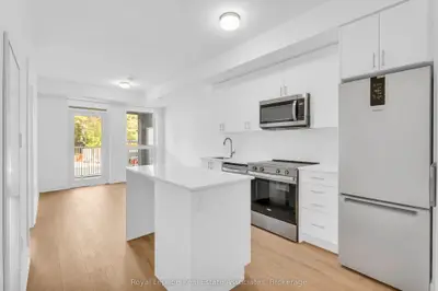 Condo Apartment in Oakville