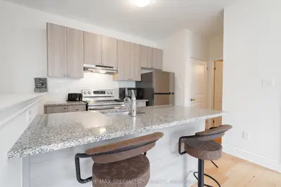 Detached in Oakville