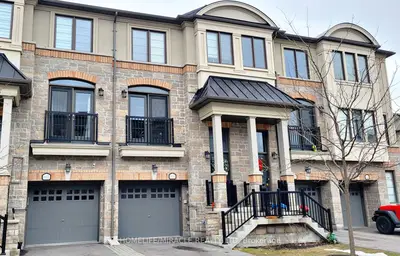 Att/Row/Townhouse in Mississauga