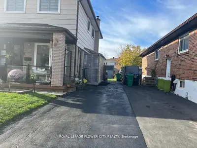 Semi-Detached in Mississauga