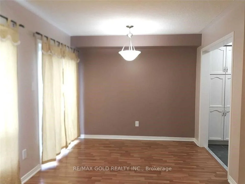 7360 Zinnia Place 227, Mississauga, ON L5W 2A1