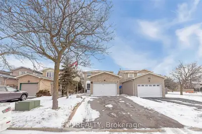 Detached in Brampton